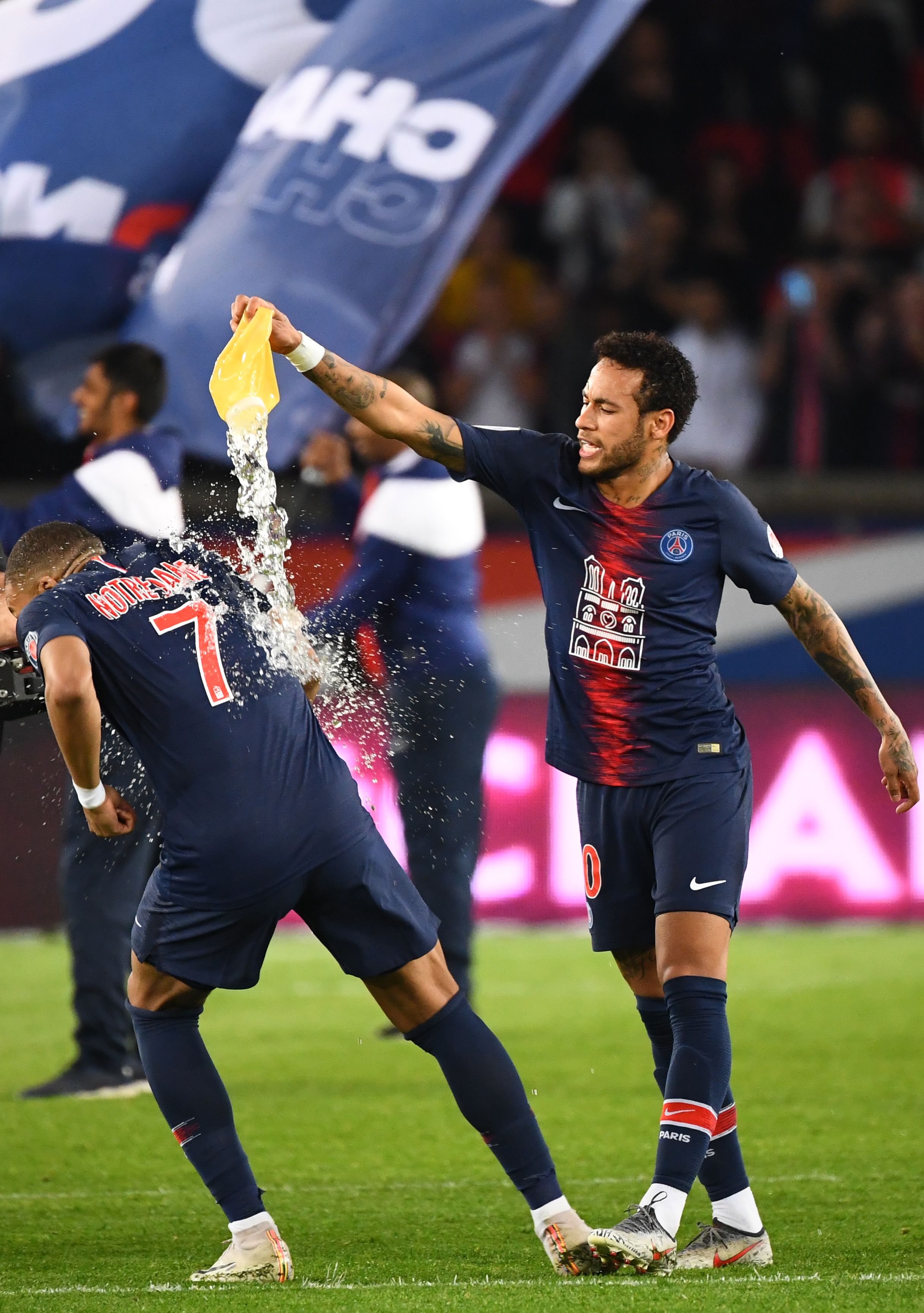 主题与背景 主题与背景