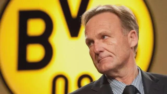 他在两份当 他在两份当