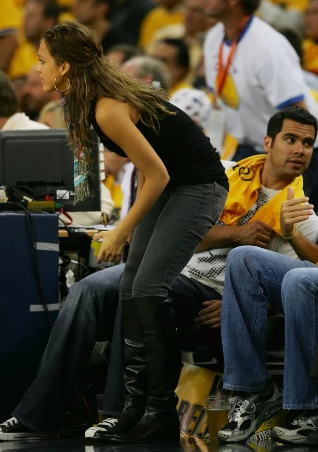 点出现在弱 点出现在弱